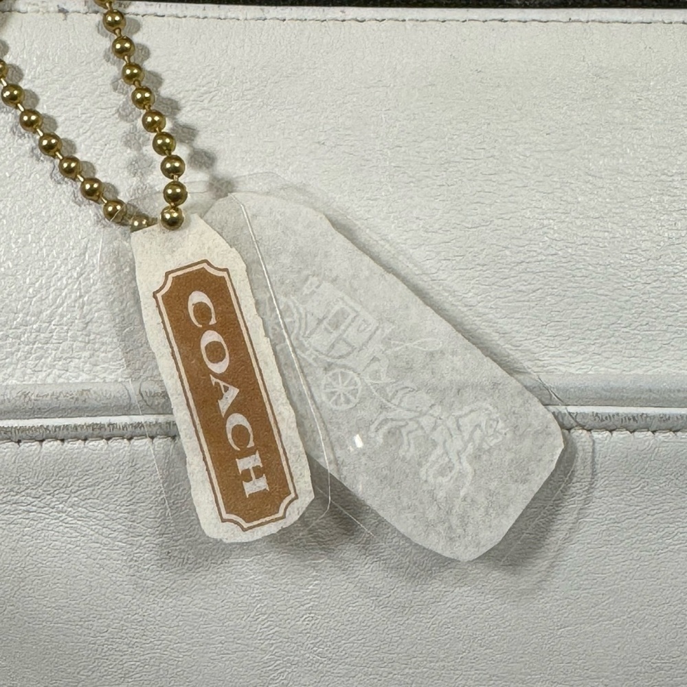 Vintage Coach White Slim Zip Bag 4018 - Picture 3 of 12